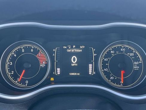 Used 2016 Jeep Cherokee Latitude image 32