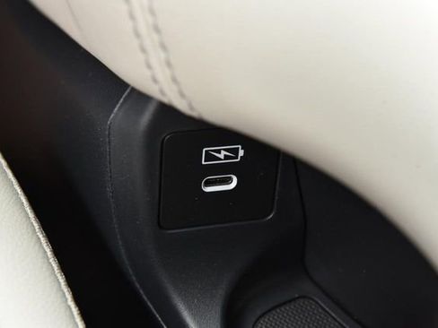 New 2026 Honda HR-V EX-L image 18