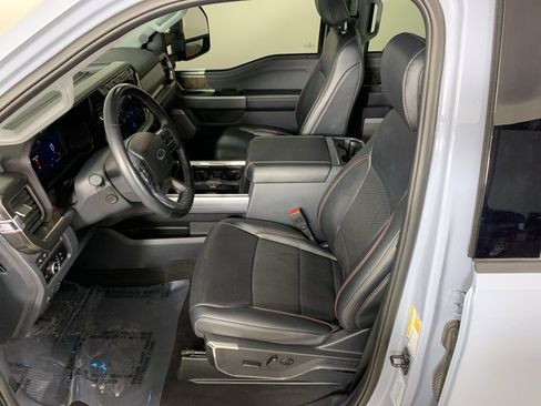 Used 2024 Ford F250 Lariat w/ Sport Appearance Package image 28