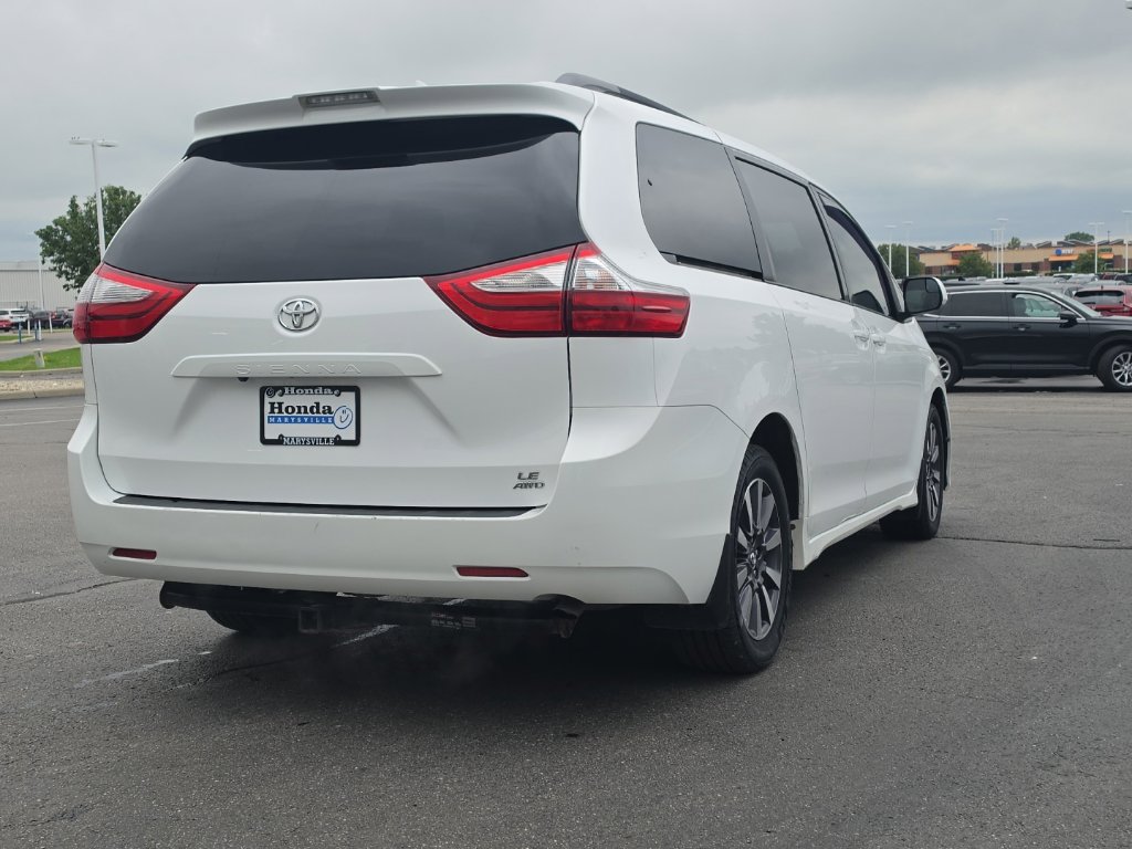 Used 2019 Toyota Sienna LE AWD/4WD image 7
