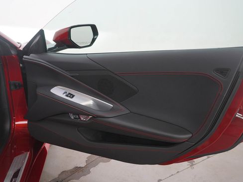 Used 2023 Chevrolet Corvette 1LT w/ Z51 Performance Package image 9