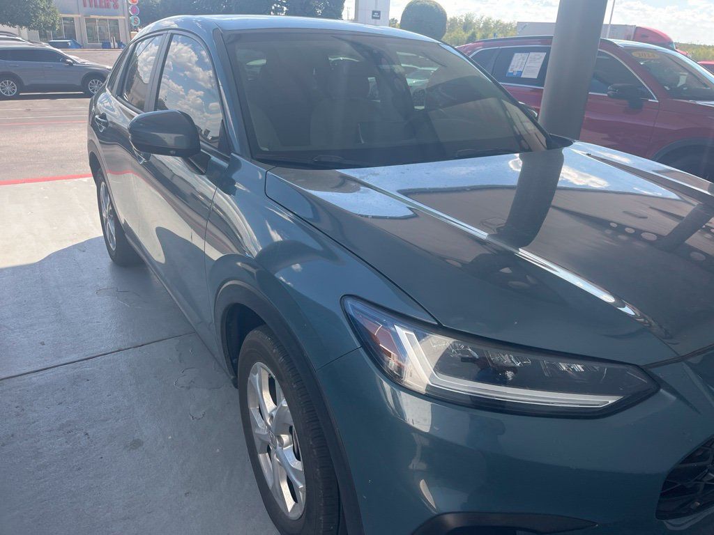 Used 2024 Honda HR-V LX image 3