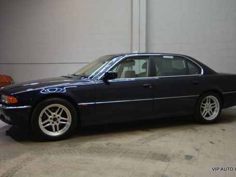 Used 2001 BMW 740iL RWD image 9