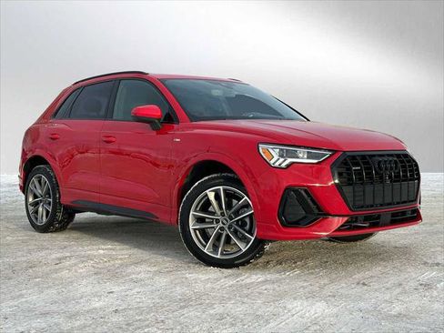 Used 2024 Audi Q3 2.0T Premium Plus image 1