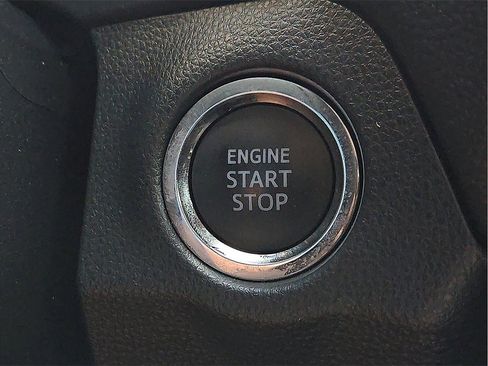 Used 2021 Toyota RAV4 XLE image 16