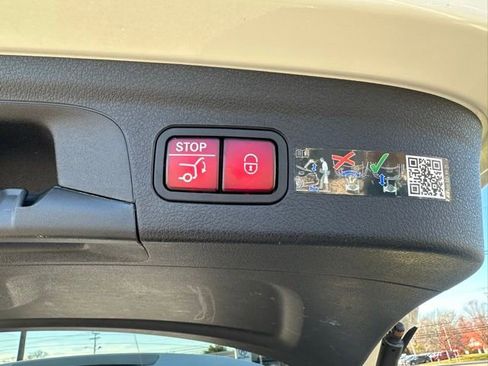 Certified 2022 Mercedes-Benz GLE 350 4MATIC image 42