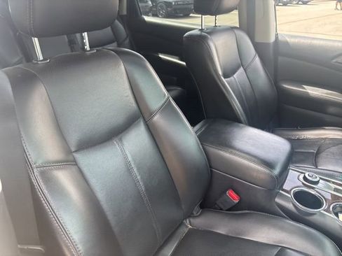 Used 2015 Nissan Pathfinder Platinum w/ Cargo Package AWD/4WD image 28