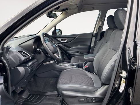 Used 2023 Subaru Forester Premium AWD/4WD image 7