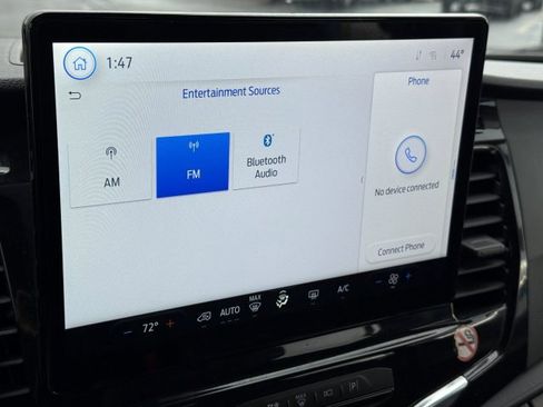 Used 2023 Ford Transit 350 XLT image 23