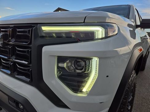 Used 2023 GMC Canyon Elevation w/ Elevation Premium Package AWD/4WD image 6