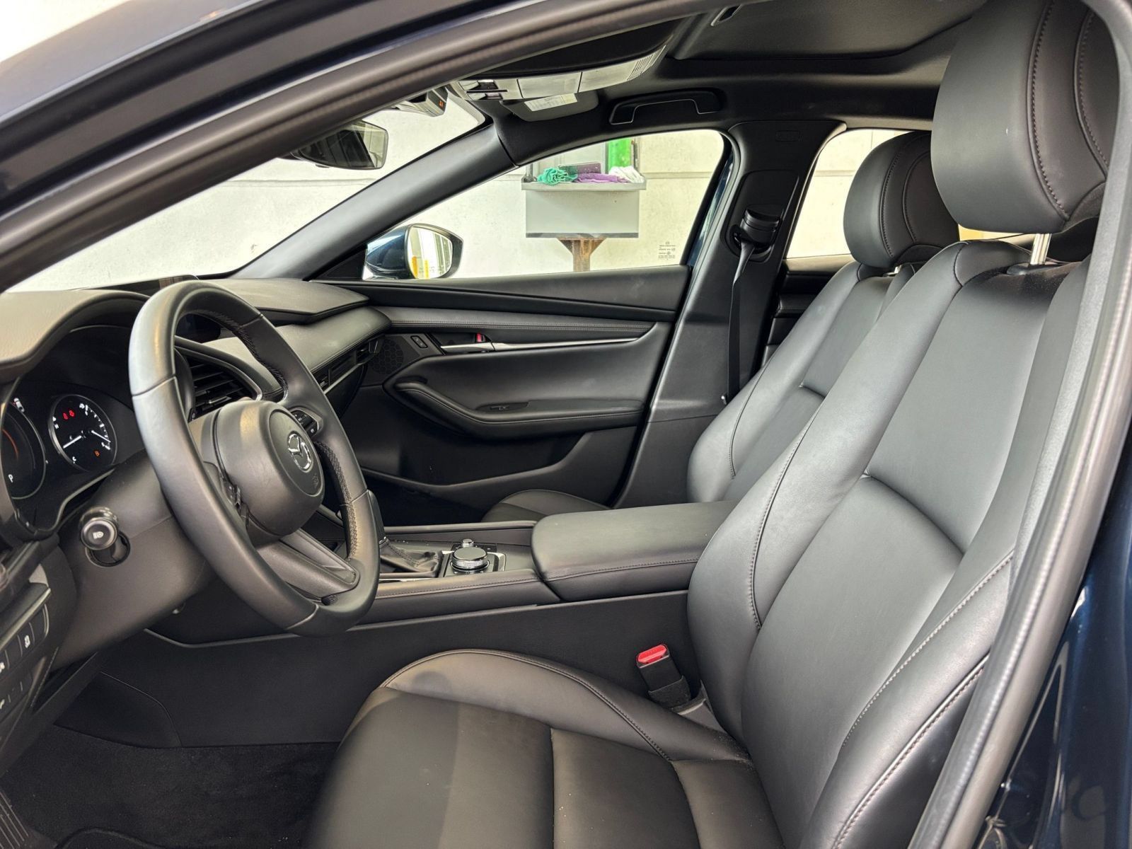Used 2026 MAZDA MAZDA3 s FWD image 26