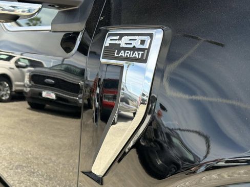 Used 2025 Ford F150 Lariat w/ Equipment Group 501A Mid AWD/4WD image 5