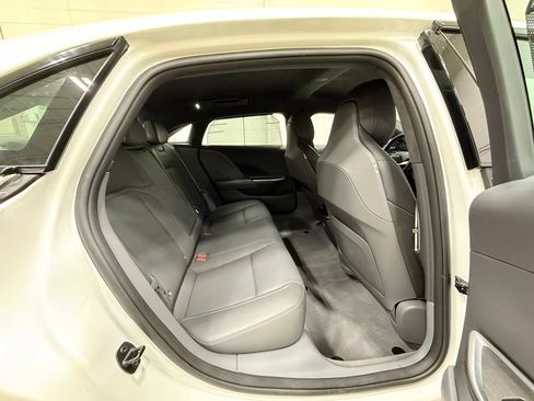 Used 2024 Lucid Air Touring AWD/4WD image 47