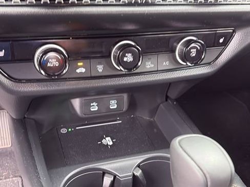 Used 2026 Honda HR-V Sport image 16