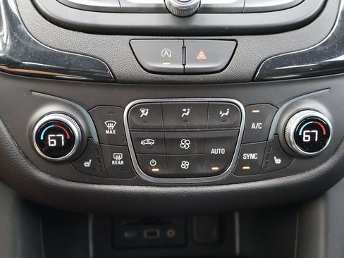 Used 2024 Chevrolet Equinox RS AWD/4WD image 24