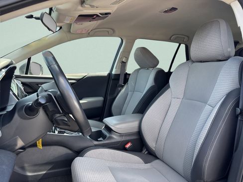 Used 2022 Subaru Outback Premium AWD/4WD image 12