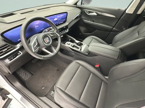 Used 2025 Buick Envision Preferred AWD/4WD image 11
