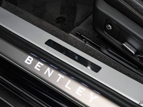 Used 2022 Bentley Continental GT AWD/4WD image 40