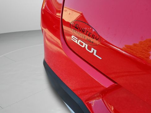 Certified 2023 Kia Soul LX w/ Option Group 015 FWD image 30