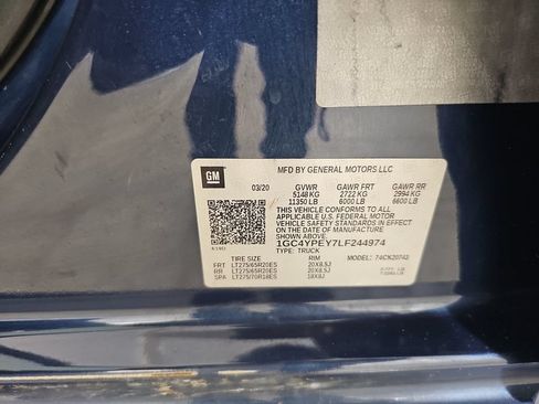 Certified 2020 Chevrolet Silverado 2500 LTZ w/ LTZ Premium Package AWD/4WD image 40
