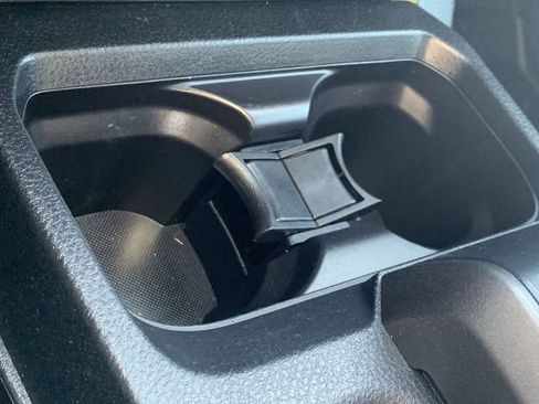 Used 2019 Toyota Tacoma TRD Sport AWD/4WD image 13