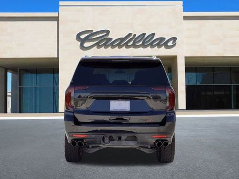 Used 2022 GMC Yukon AT4 image 4