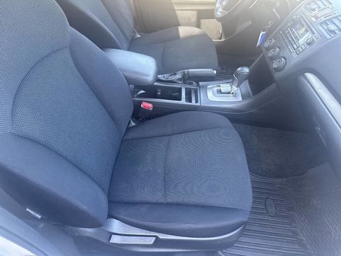 Used 2014 Subaru Impreza 2.0i Premium AWD/4WD image 5