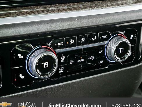 Certified 2025 Chevrolet Silverado 1500 LT AWD/4WD image 16