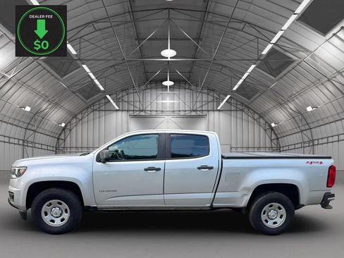 Used 2019 Chevrolet Colorado W/T AWD/4WD image 2