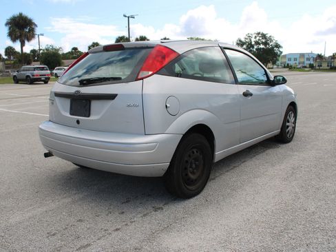 Used 2006 Ford Focus S FWD image 18
