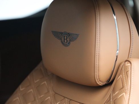 Certified 2022 Bentley Continental GT AWD/4WD image 18