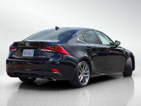 Used 2019 Lexus IS 300 F Sport w/ F Sport Package RWD image 4