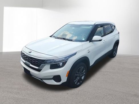 Certified 2021 Kia Seltos LX AWD/4WD image 27