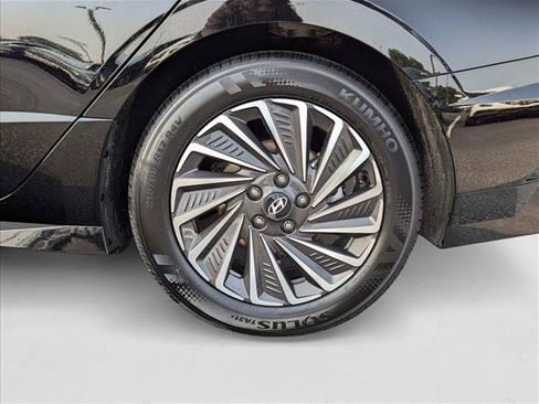 New 2025 Hyundai Sonata SEL FWD image 9