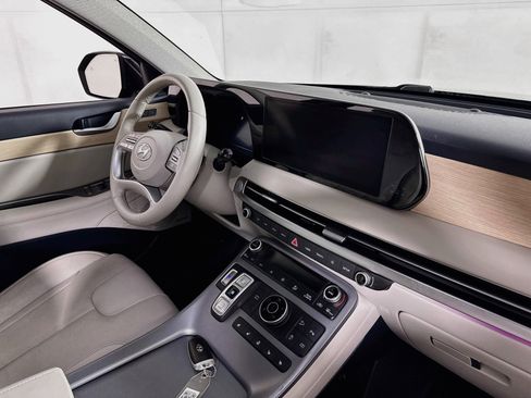 Used 2024 Hyundai Palisade Limited AWD/4WD image 31