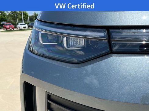 Used 2025 Volkswagen Tiguan S image 13