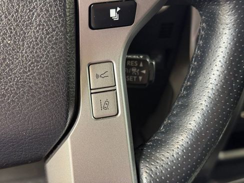 Used 2024 Toyota 4Runner Limited AWD/4WD image 37