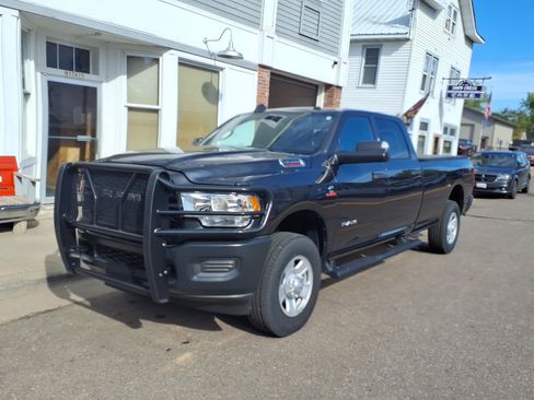 Used 2022 RAM 3500 Tradesman AWD/4WD image 2