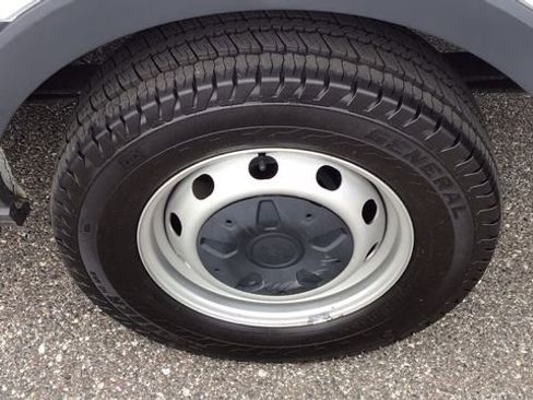 Used 2017 Ford Transit 150 XL image 12