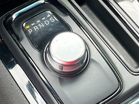 Used 2023 Chrysler 300 S image 17