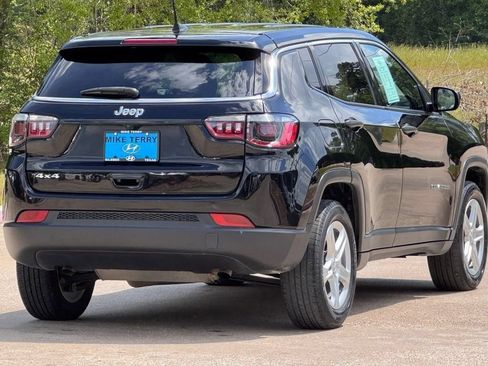 Used 2023 Jeep Compass Sport AWD/4WD image 12