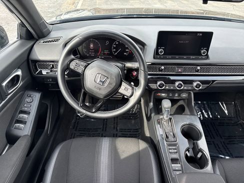 Used 2025 Honda Civic Sport image 13