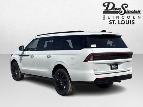New 2026 Lincoln Navigator L Reserve w/ Jet Appearance Package AWD/4WD image 5