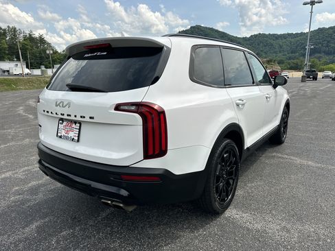 Used 2022 Kia Telluride EX w/ EX Premium Package AWD/4WD image 4