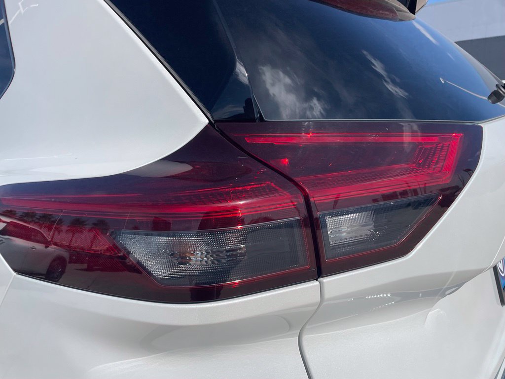 Certified 2024 Nissan Rogue Platinum FWD image 7