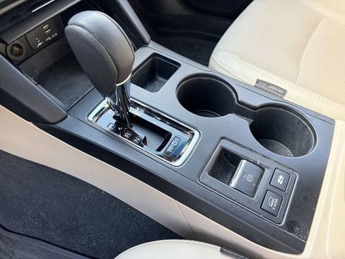 Used 2019 Subaru Outback 2.5i Limited image 8