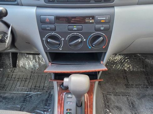 Used 2005 Toyota Corolla CE FWD image 14