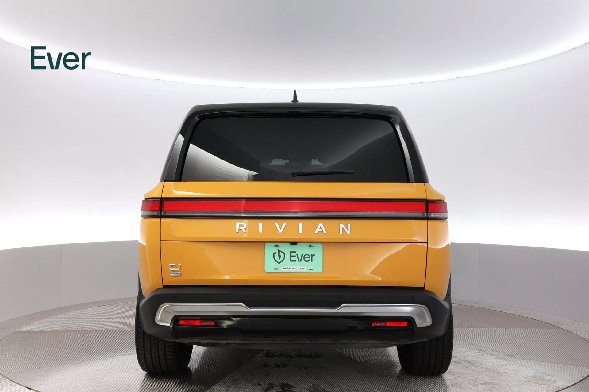 Used 2023 Rivian R1S Adventure Quad AWD/4WD image 15