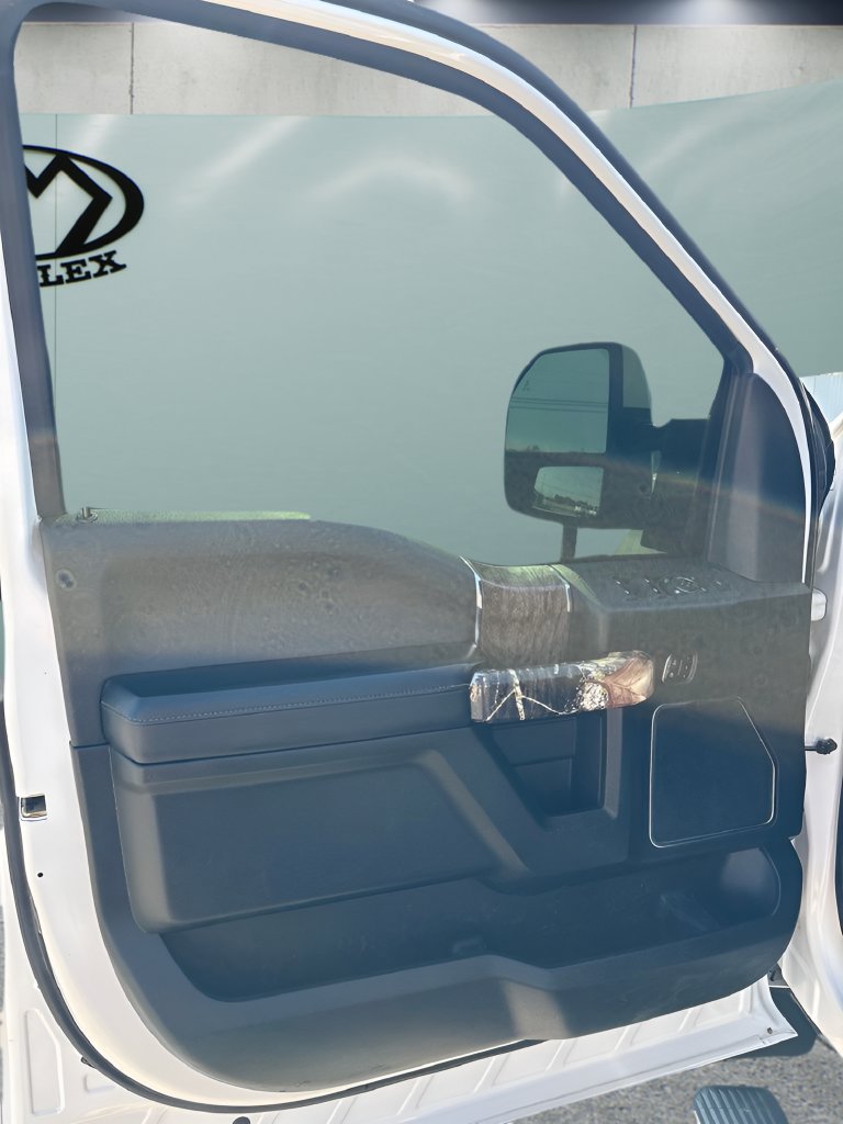 Used 2018 Ford F250 Lariat w/ Lariat Ultimate Package AWD/4WD image 12
