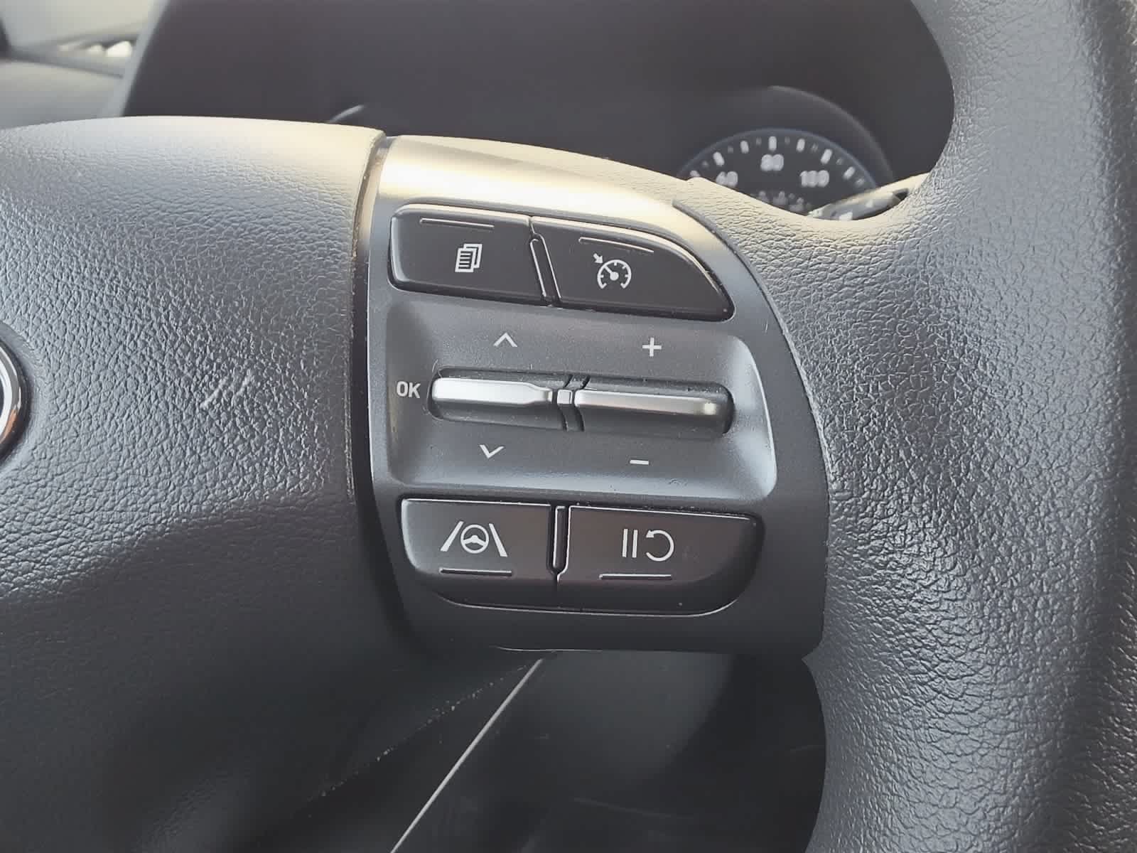 Used 2022 Hyundai Kona SEL FWD image 25